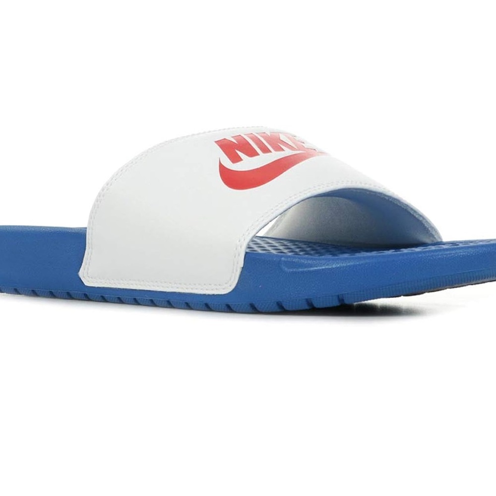 Nike White and Blue Men's Benassi Solarsoft Slide Athletic Sandal size 9.